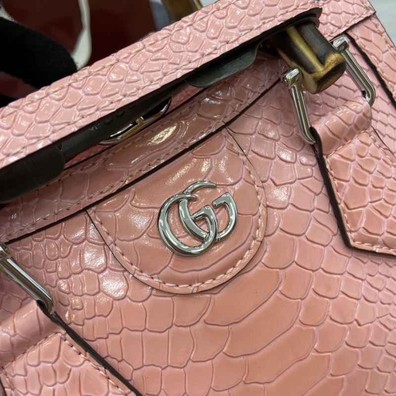 Gvc*1 tote bags